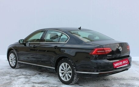 Volkswagen Passat B8 рестайлинг, 2019 год, 2 390 000 рублей, 3 фотография