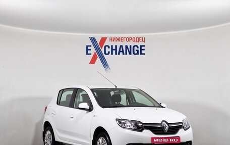 Renault Sandero II рестайлинг, 2015 год, 659 000 рублей, 2 фотография