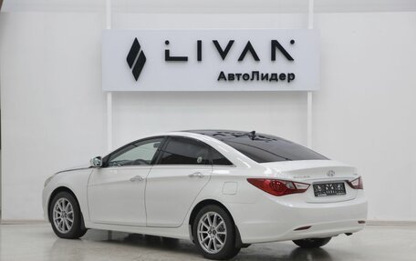 Hyundai Sonata VI, 2010 год, 849 000 рублей, 10 фотография