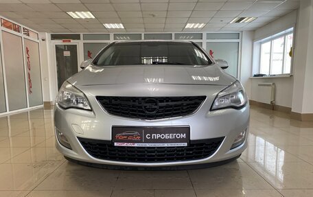 Opel Astra J, 2011 год, 579 999 рублей, 2 фотография