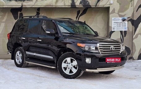 Toyota Land Cruiser 200, 2013 год, 4 200 000 рублей, 2 фотография