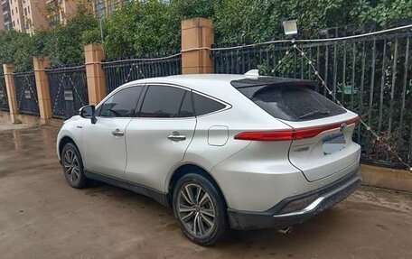 Toyota Harrier, 2022 год, 3 350 000 рублей, 3 фотография