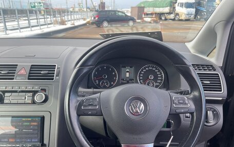 Volkswagen Touran III, 2012 год, 880 000 рублей, 14 фотография