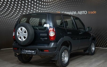 Chevrolet Niva I рестайлинг, 2018 год, 740 000 рублей, 2 фотография