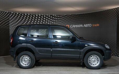 Chevrolet Niva I рестайлинг, 2018 год, 740 000 рублей, 5 фотография