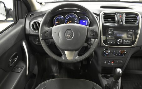 Renault Logan II, 2015 год, 720 000 рублей, 6 фотография