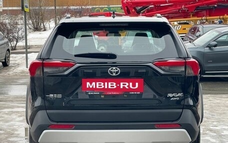 Toyota RAV4, 2024 год, 4 075 000 рублей, 6 фотография