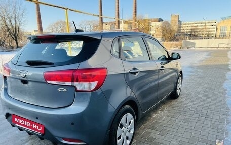 KIA Rio III рестайлинг, 2017 год, 999 000 рублей, 5 фотография