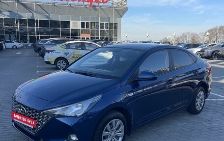 Hyundai Solaris II рестайлинг, 2021 год, 1 620 000 рублей, 2 фотография