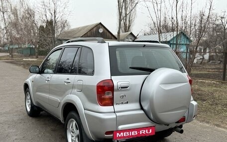 Toyota RAV4, 2002 год, 819 000 рублей, 4 фотография