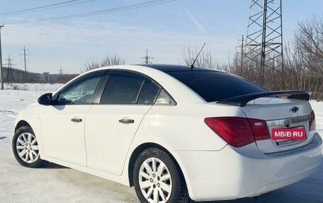 Chevrolet Cruze II, 2011 год, 730 000 рублей, 4 фотография