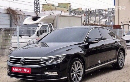 Volkswagen Passat B8 рестайлинг, 2022 год, 2 100 000 рублей, 1 фотография