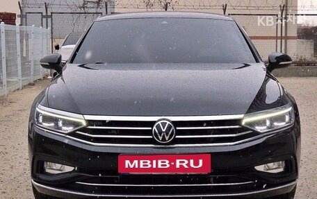 Volkswagen Passat B8 рестайлинг, 2022 год, 2 100 000 рублей, 2 фотография