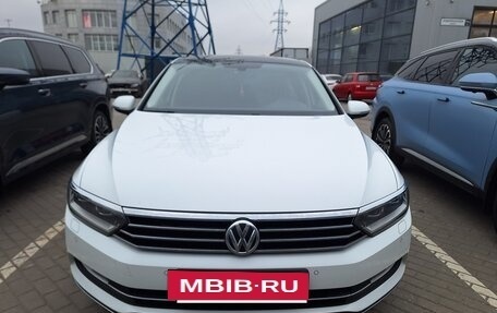 Volkswagen Passat B8 рестайлинг, 2017 год, 2 250 000 рублей, 4 фотография