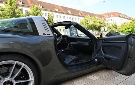 Porsche 911, 2023 год, 27 500 000 рублей, 13 фотография