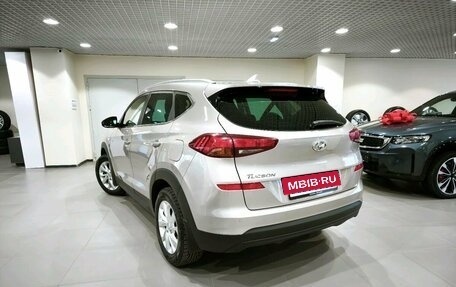 Hyundai Tucson III, 2018 год, 2 100 000 рублей, 2 фотография