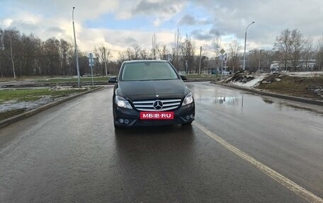 Mercedes-Benz B-Класс, 2012 год, 1 050 000 рублей, 2 фотография