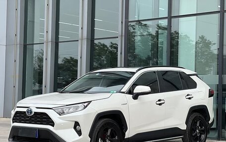 Toyota RAV4, 2021 год, 2 900 013 рублей, 2 фотография