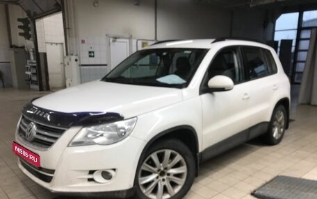 Volkswagen Tiguan I, 2010 год, 949 000 рублей, 1 фотография