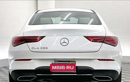 Mercedes-Benz CLA, 2022 год, 4 710 000 рублей, 4 фотография