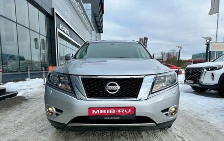 Nissan Pathfinder, 2016 год, 2 080 000 рублей, 2 фотография