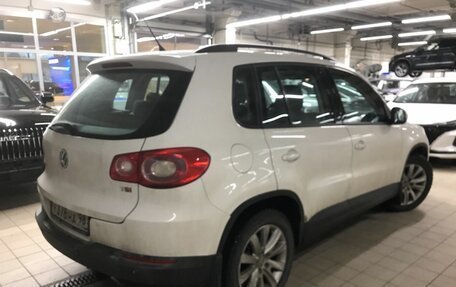 Volkswagen Tiguan I, 2010 год, 949 000 рублей, 4 фотография