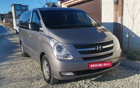 Hyundai Grand Starex Grand Starex I рестайлинг 2, 2011 год, 1 950 000 рублей, 2 фотография