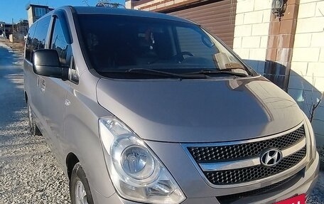 Hyundai Grand Starex Grand Starex I рестайлинг 2, 2011 год, 1 950 000 рублей, 3 фотография