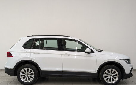 Volkswagen Tiguan II, 2021 год, 2 550 000 рублей, 4 фотография