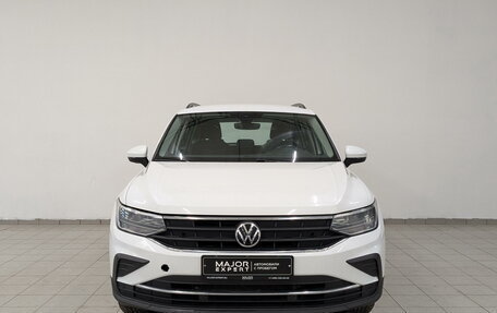 Volkswagen Tiguan II, 2021 год, 2 550 000 рублей, 2 фотография