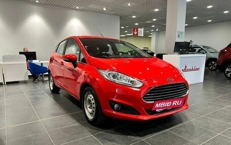 Ford Fiesta, 2015 год, 935 000 рублей, 3 фотография