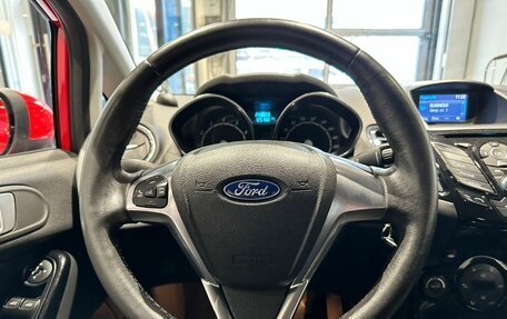 Ford Fiesta, 2015 год, 935 000 рублей, 16 фотография