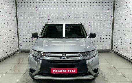 Mitsubishi Outlander III рестайлинг 3, 2016 год, 1 590 000 рублей, 3 фотография