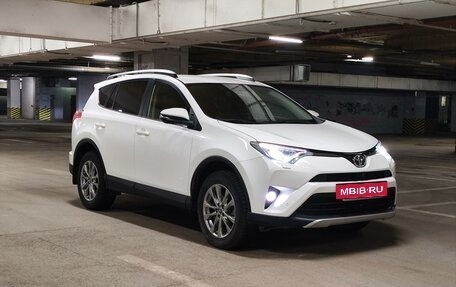 Toyota RAV4, 2015 год, 2 500 000 рублей, 7 фотография