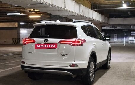 Toyota RAV4, 2015 год, 2 500 000 рублей, 10 фотография