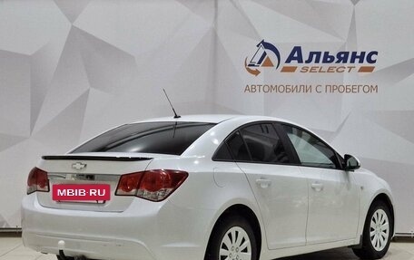 Chevrolet Cruze II, 2013 год, 800 000 рублей, 3 фотография