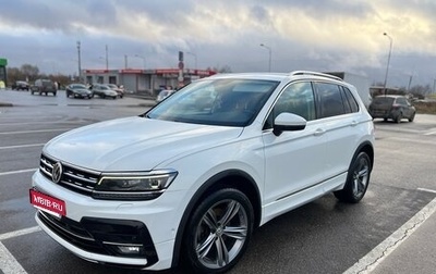 Volkswagen Tiguan II, 2018 год, 2 650 000 рублей, 1 фотография