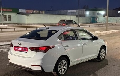 Hyundai Solaris II рестайлинг, 2017 год, 625 000 рублей, 1 фотография