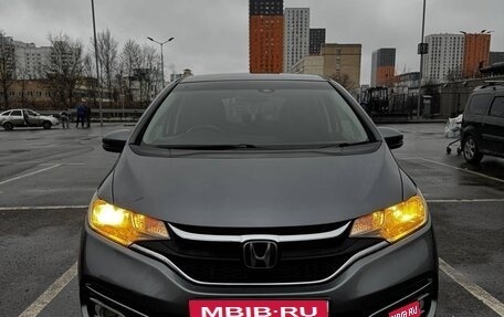 Honda Fit III, 2018 год, 1 500 000 рублей, 1 фотография