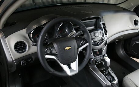 Chevrolet Cruze II, 2012 год, 999 000 рублей, 10 фотография