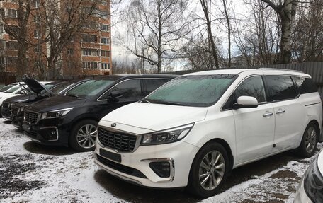 KIA Carnival III, 2019 год, 3 250 000 рублей, 1 фотография