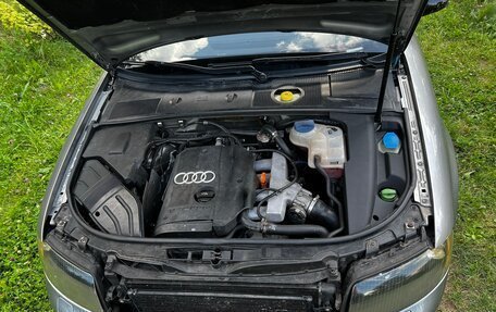 Audi A4, 2003 год, 1 250 000 рублей, 23 фотография