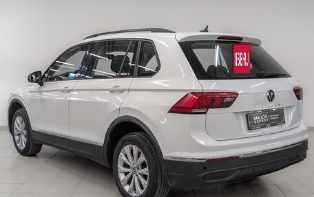 Volkswagen Tiguan II, 2021 год, 2 095 000 рублей, 7 фотография