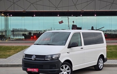 Volkswagen Transporter T6 рестайлинг, 2016 год, 2 790 000 рублей, 1 фотография