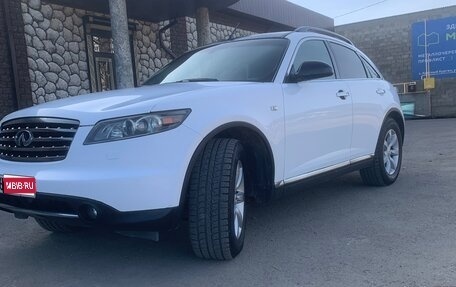 Infiniti FX I, 2007 год, 900 000 рублей, 1 фотография