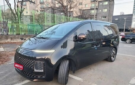 Hyundai Staria, 2021 год, 4 090 000 рублей, 1 фотография