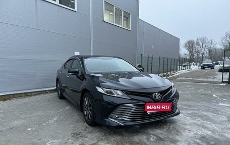 Toyota Camry, 2019 год, 2 445 000 рублей, 3 фотография