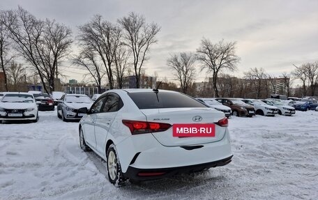 Hyundai Solaris II рестайлинг, 2020 год, 999 000 рублей, 9 фотография