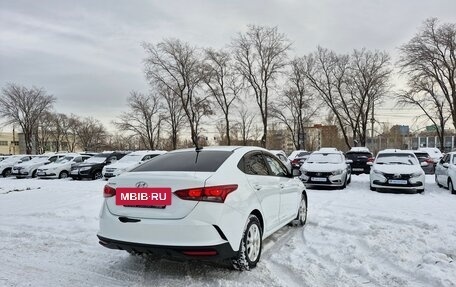 Hyundai Solaris II рестайлинг, 2020 год, 999 000 рублей, 5 фотография