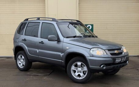 Chevrolet Niva I рестайлинг, 2010 год, 490 000 рублей, 3 фотография